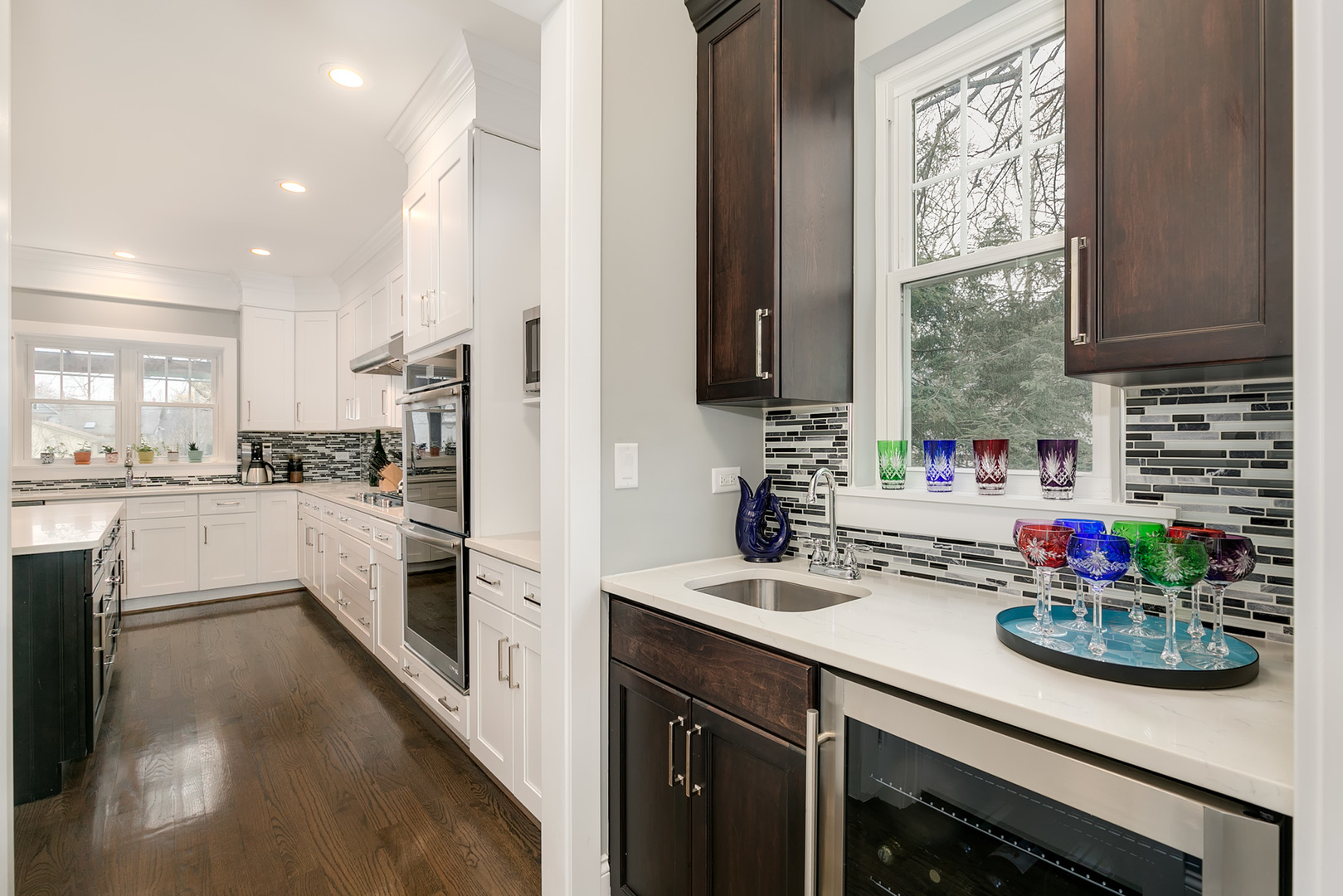 192 Gage Road Riverside, IL 60546 - Photo 9 of 41