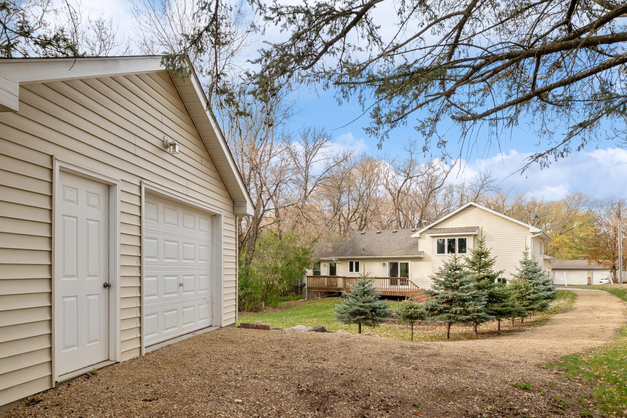 13632 Spring Lake Road Minnetonka, MN 55345 - Photo 34 of 49