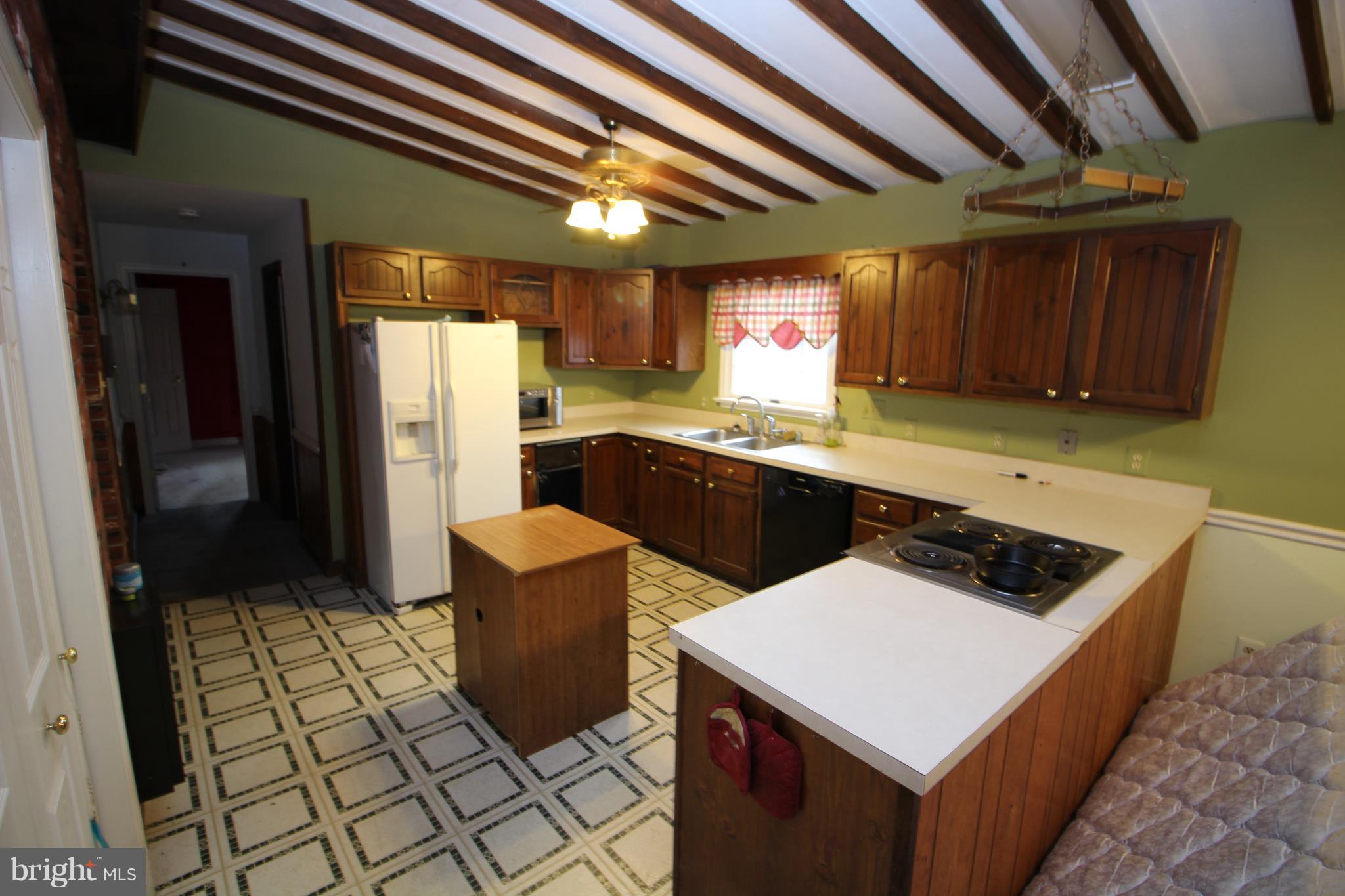 18522 Beallsville Road Poolesville, MD 20837 - Photo 14 of 24 Open Style Kitchen