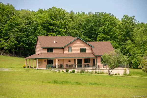 $1,000,000 | 240 B Mountaindale Road, Woodridge, NY 12789