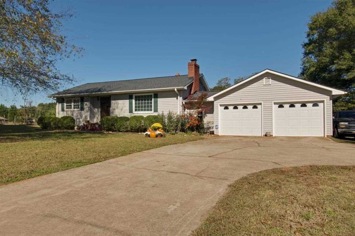1458 Cheddar Road Belton, SC 29627 - Photo 15 of 19