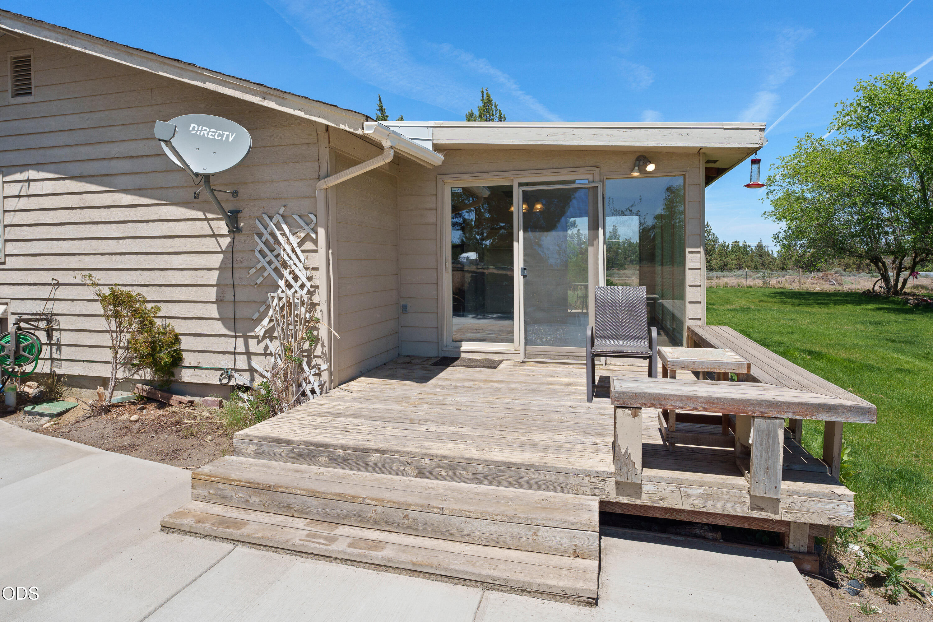 6492 Southwest 51st Street Redmond, OR 97756 - Photo 38 of 44