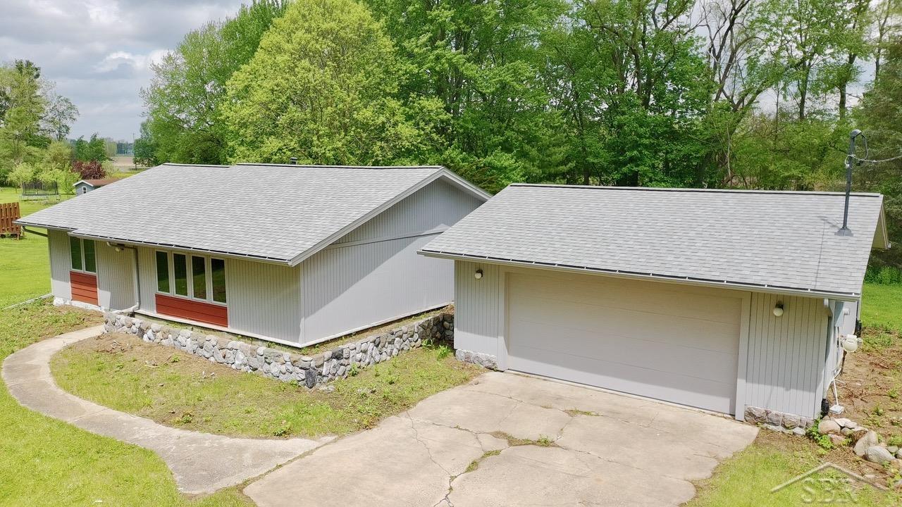 3087 East Gordonville Road Midland, MI 48640 - Photo 2 of 20