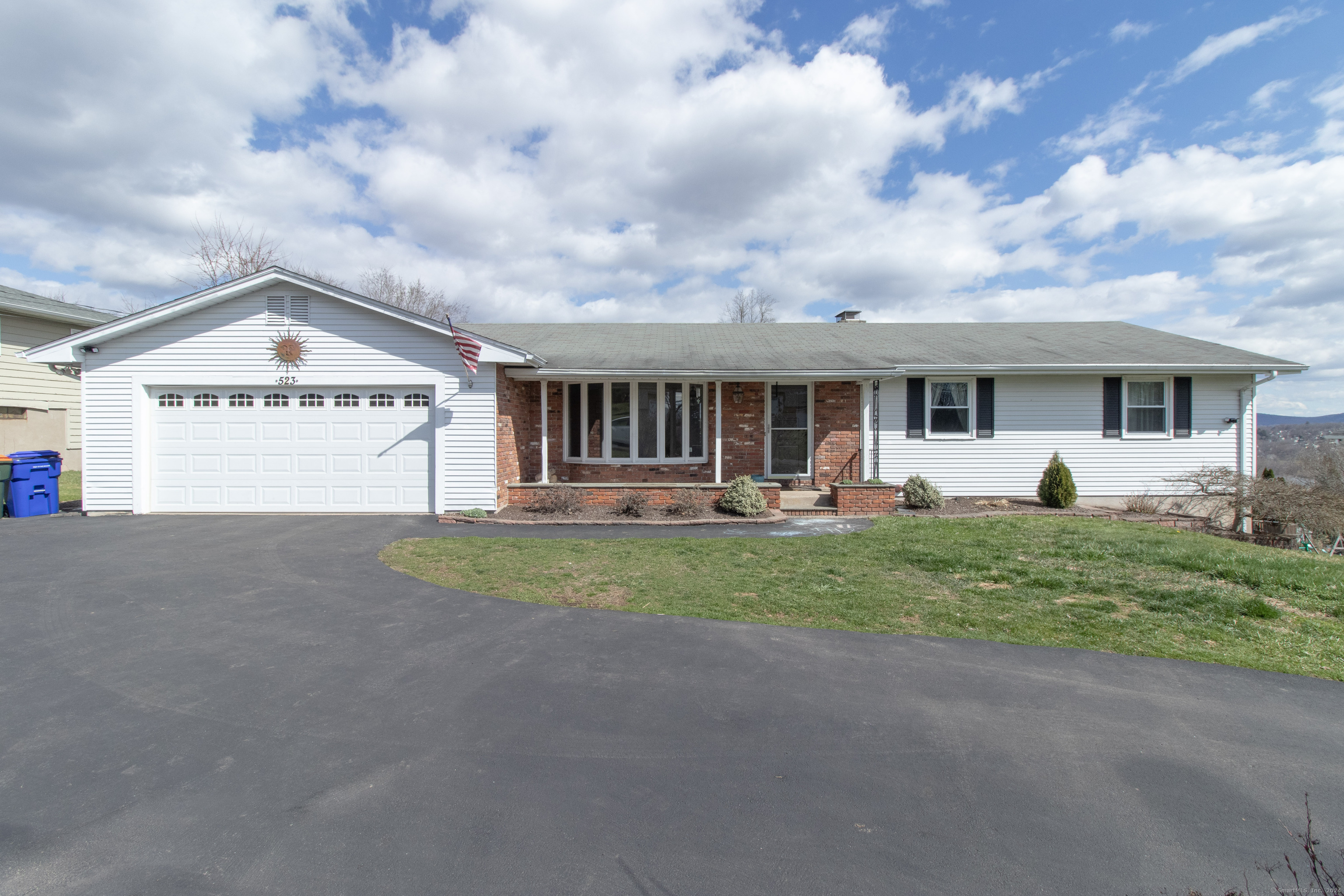 523 West Main Street Meriden, CT 06451 - Photo 1 of 1 Gallery Image 1