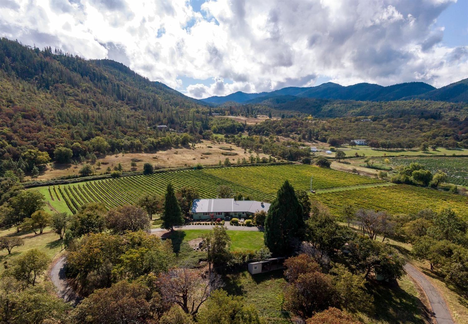 2275-2075 Pioneer Road Talent, OR 97540 - Photo 1 of 19 Main photo