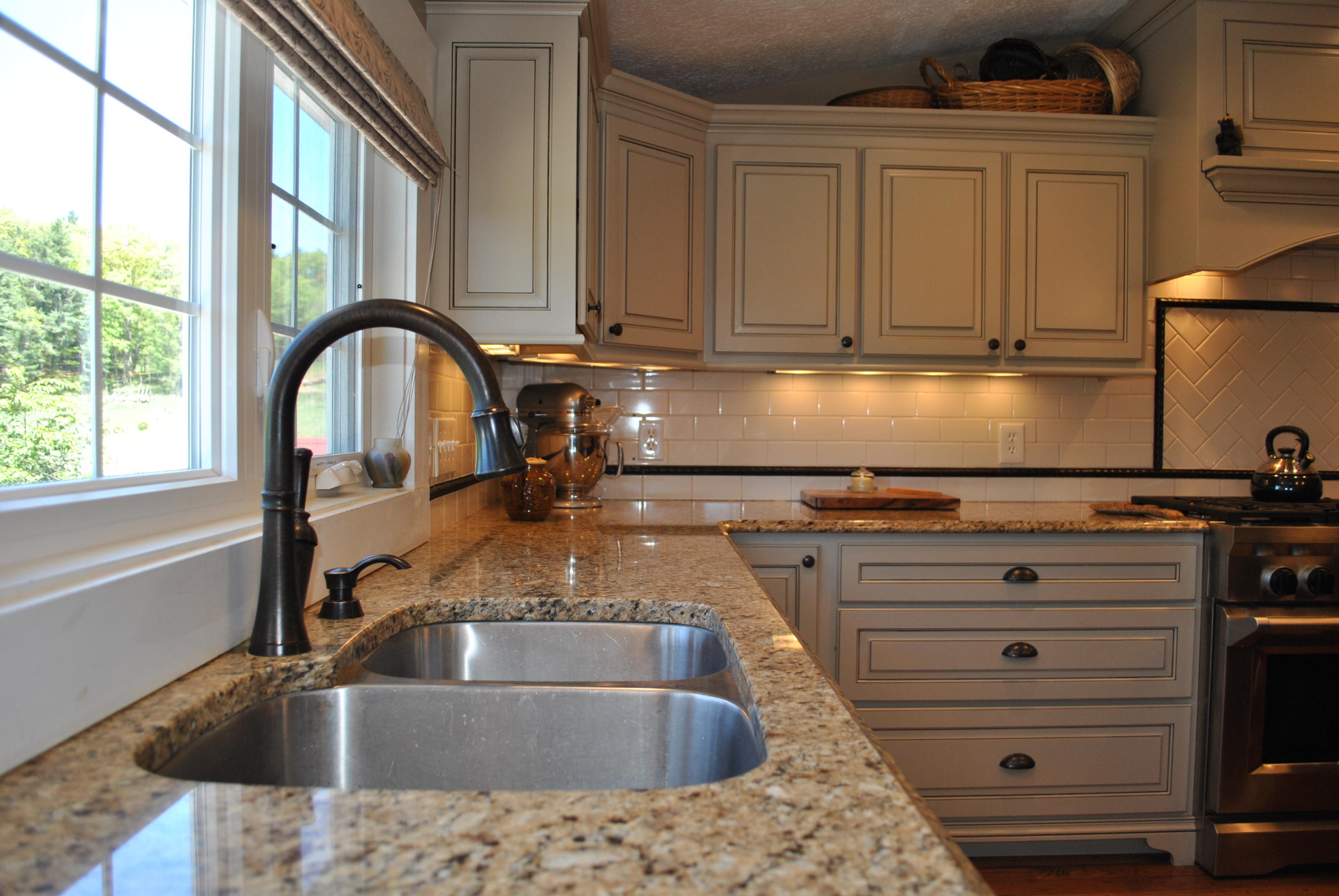 1330 Huffville Road Northeast Pilot, VA 24138 - Photo 40 of 100 Granite Counters