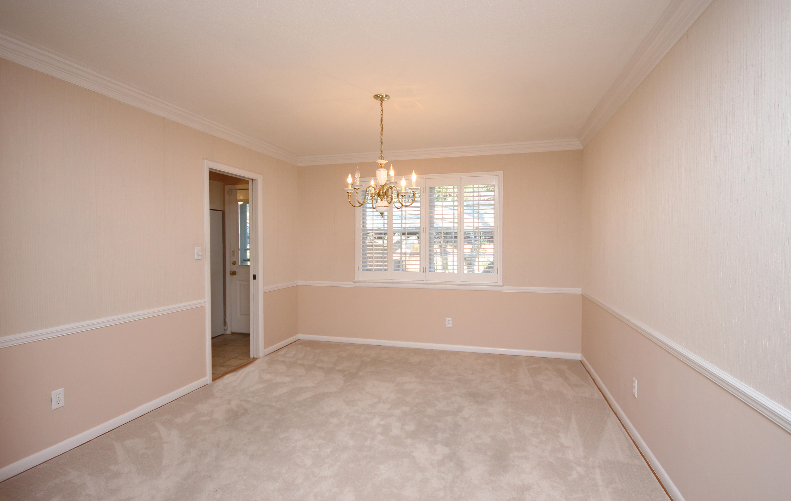 601 Lakeview Road Northwest Fort Walton Beach, FL 32547 - Photo 12 of 58 601LakeviewNDining