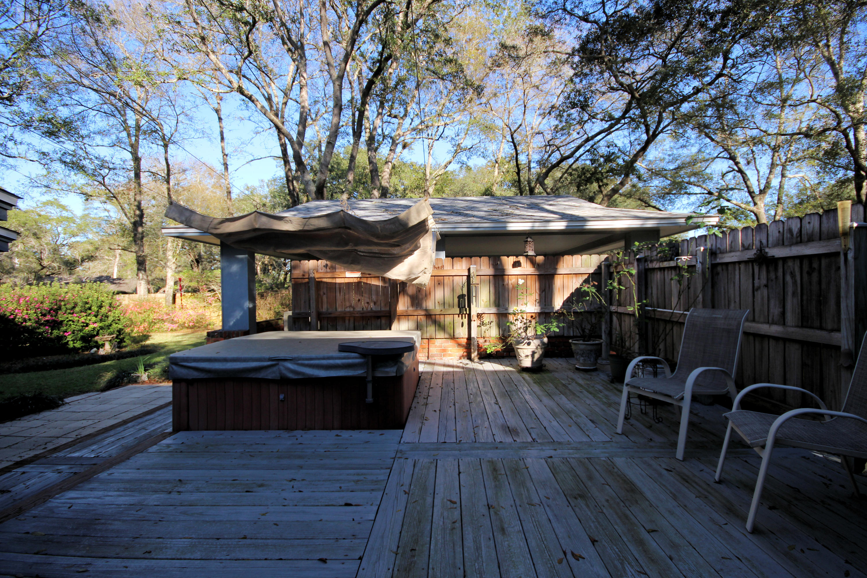 601 Lakeview Road Northwest Fort Walton Beach, FL 32547 - Photo 36 of 58 601LakeviewYDeck