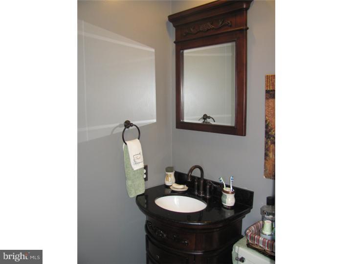 140 Eaton Road Pennsville, NJ 08070 - Photo 14 of 24 Bathroom