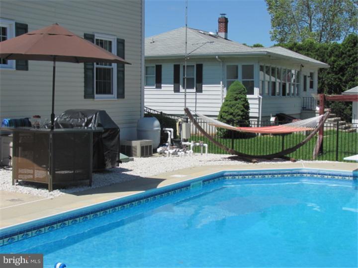 140 Eaton Road Pennsville, NJ 08070 - Photo 21 of 24 Pool