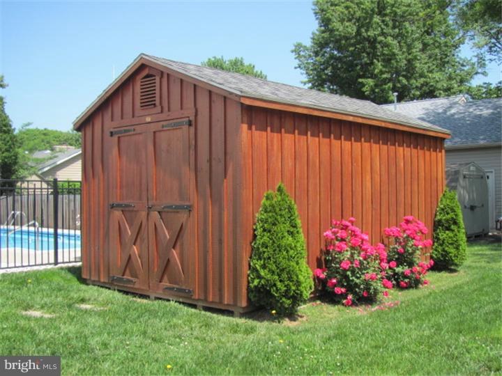 140 Eaton Road Pennsville, NJ 08070 - Photo 24 of 24 Storage Shed
