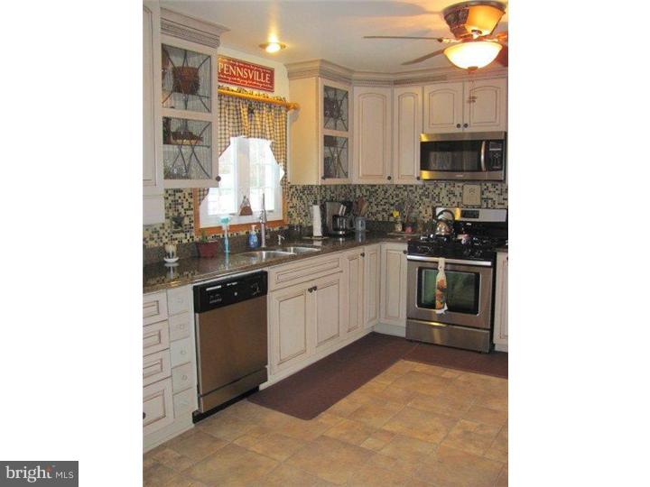 140 Eaton Road Pennsville, NJ 08070 - Photo 4 of 24 Kitchen