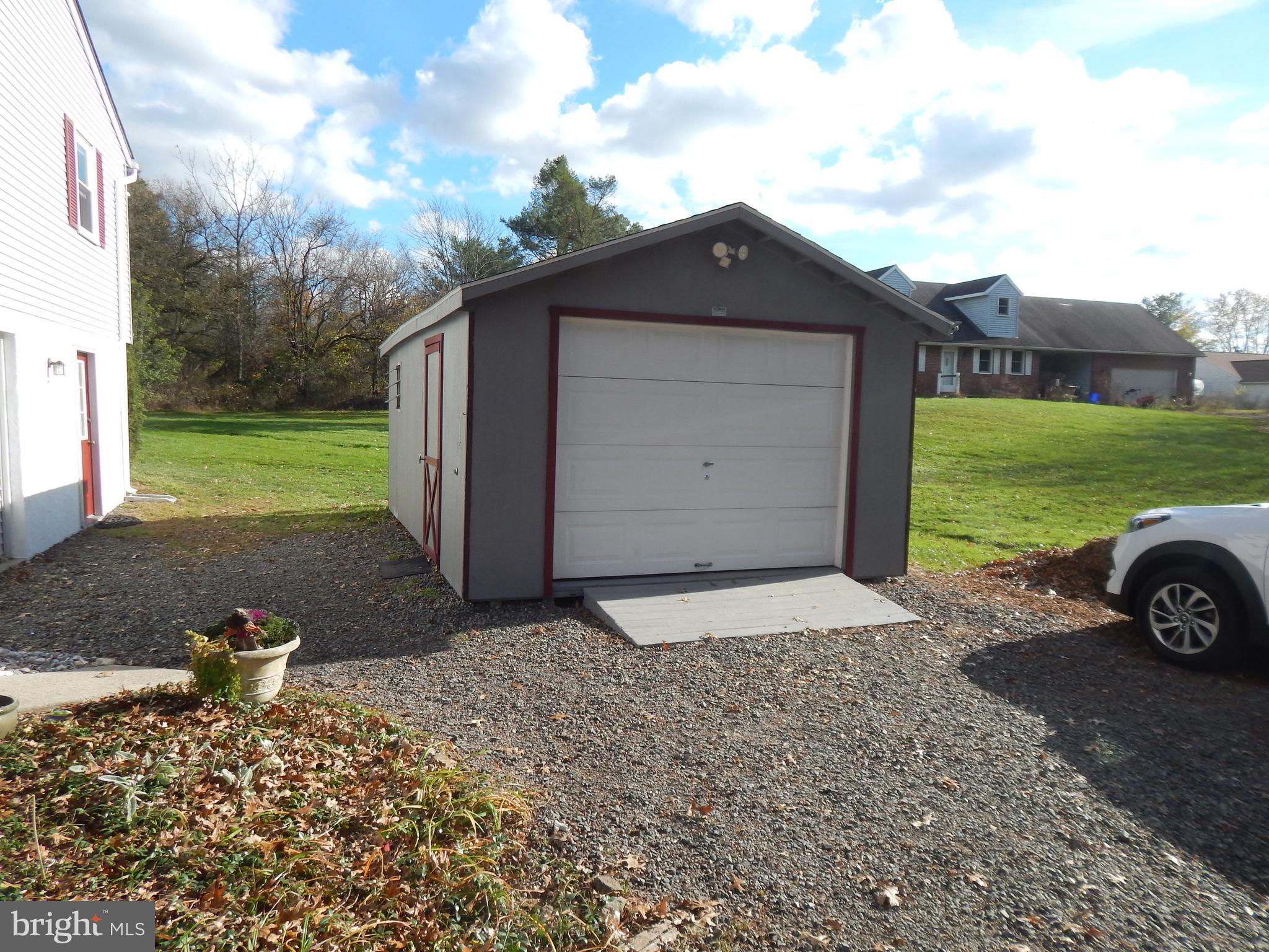 3642 Church Road Perkiomenville, PA 18074 - Photo 5 of 30 Gallery Image 5