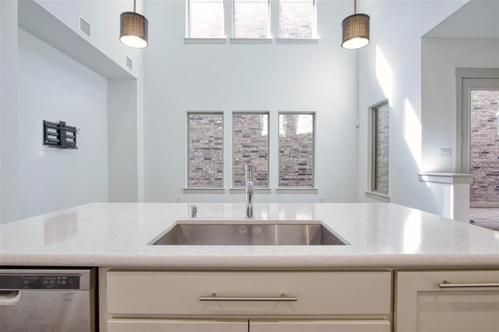 852 Deer Run Road Flower Mound, TX 75028 - Photo 9 of 28