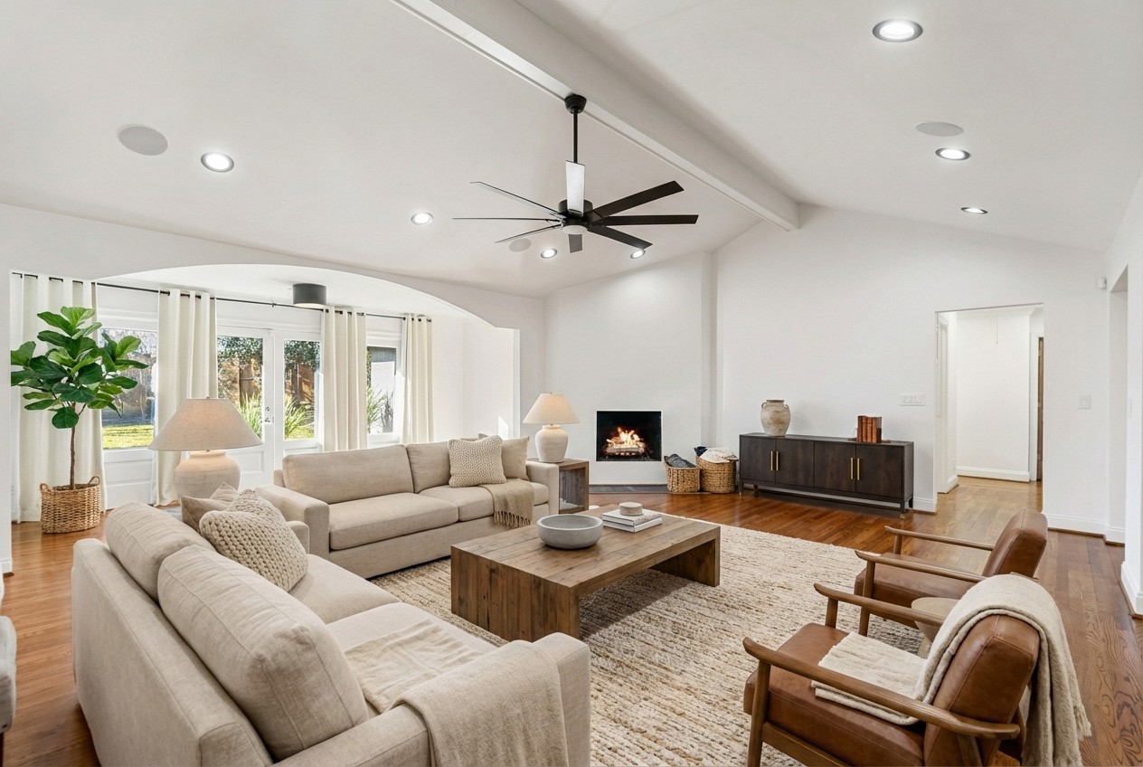 3625 Ascot Lane Houston, TX 77018 - Photo 2 of 38 virtually staged