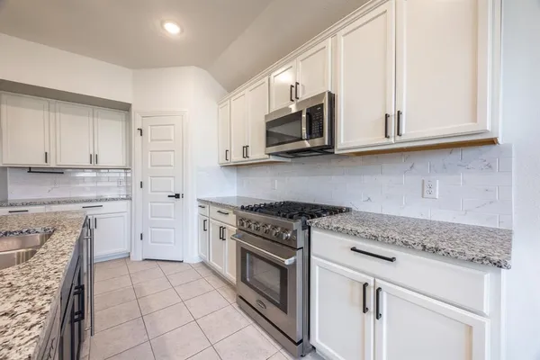 $2,795 | 1644 Pegasus Drive, Forney, TX 75126