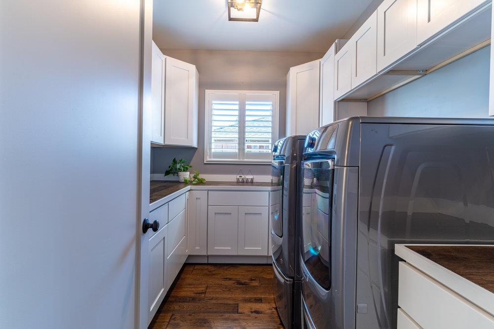 14832 Acton Drive San Jose, CA 95124 - Photo 39 of 47 a kitchen with refrigerator and window