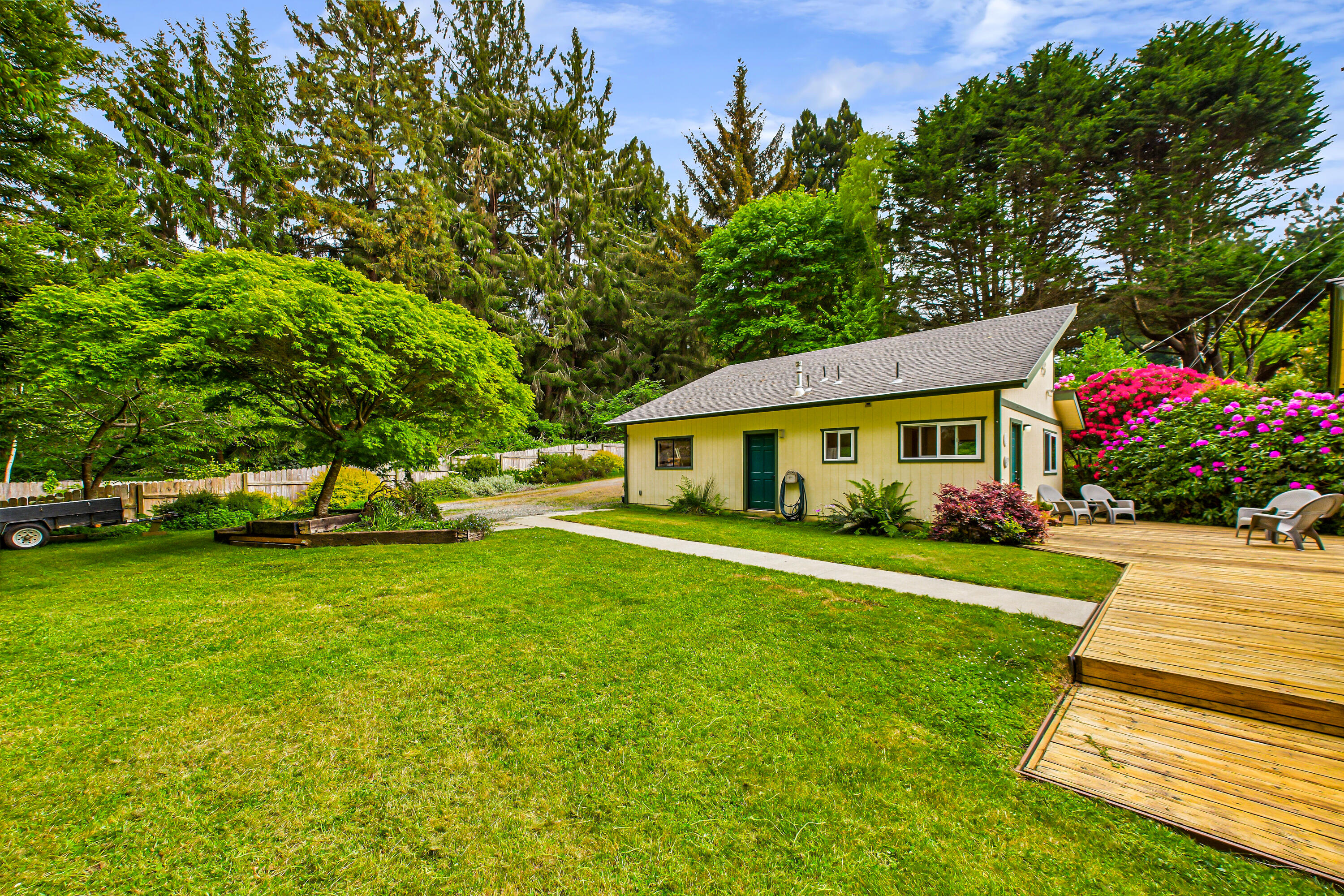 402 Tanglewood Road Arcata, CA 95521 - Photo 51 of 56 402 Tanglewood-149