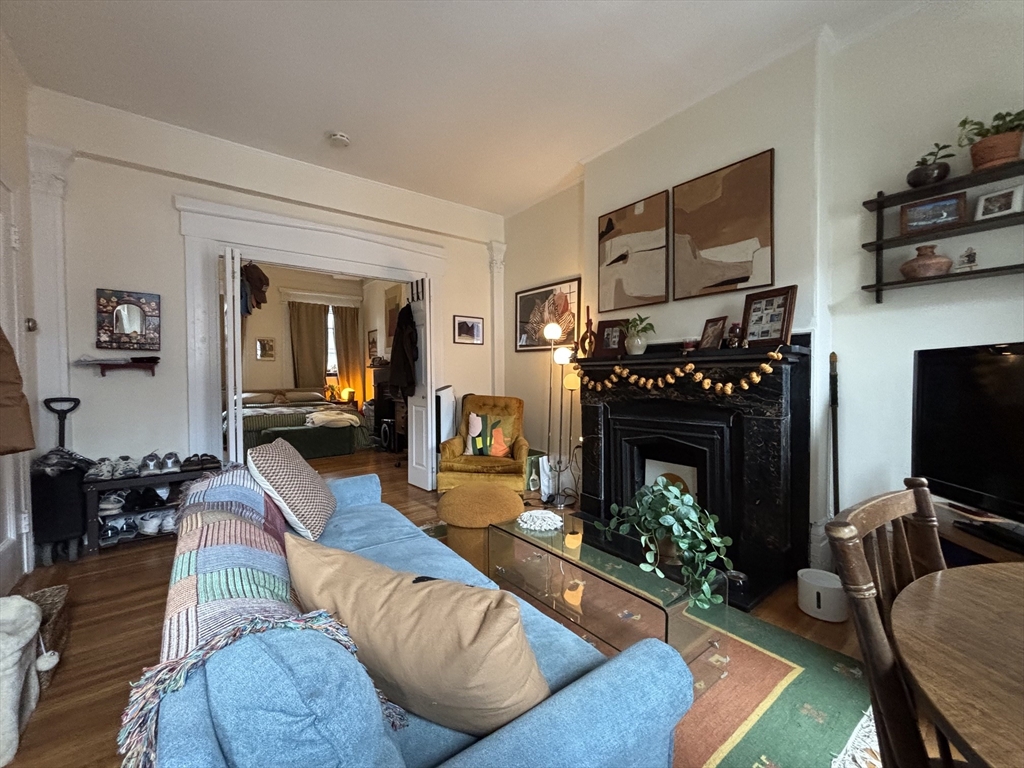 69 Charles Street, Unit 1 Boston, MA 02114 - Photo 4 of 14