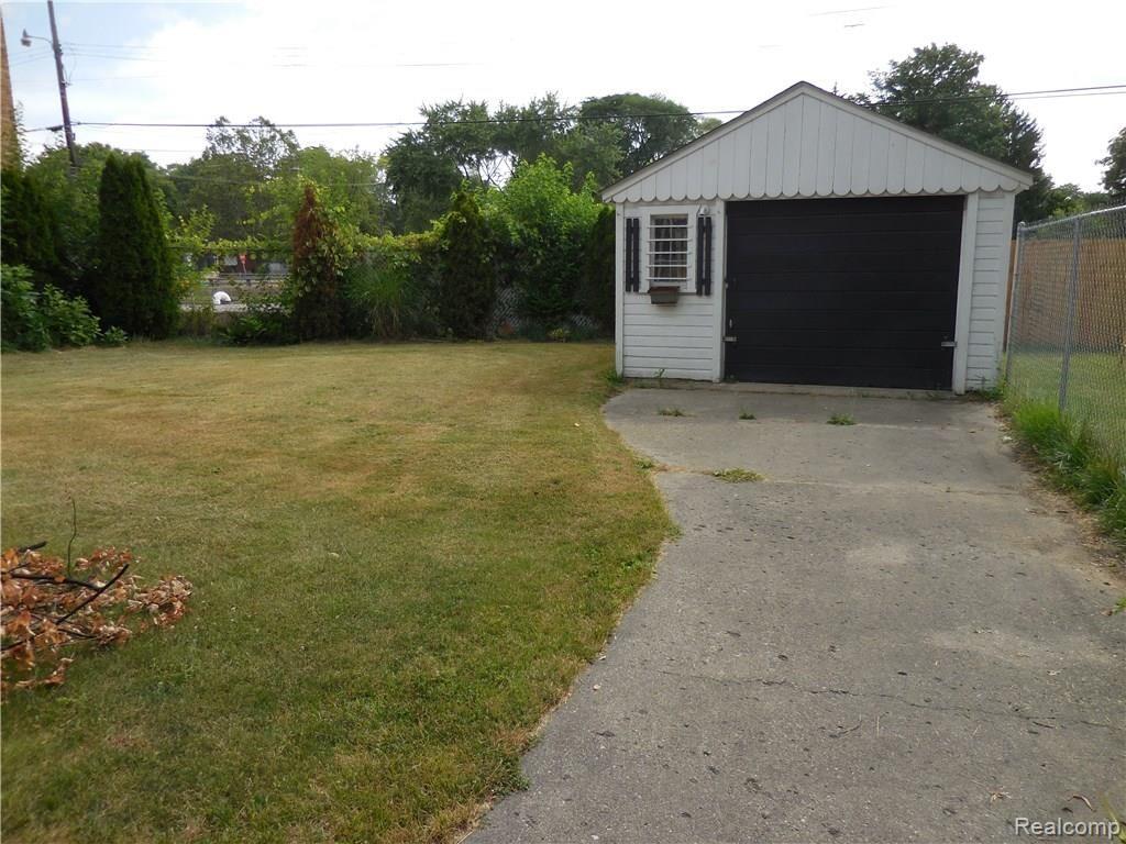 14424 Ashton Road Detroit, MI 48223 - Photo 17 of 18 1 Car Garage