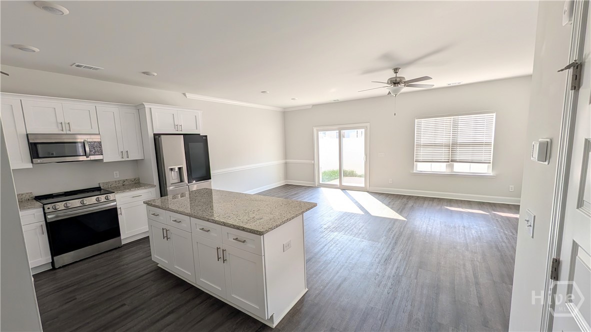 337 Gov Gwinnett Way Pooler, GA 31322 - Photo 2 of 8