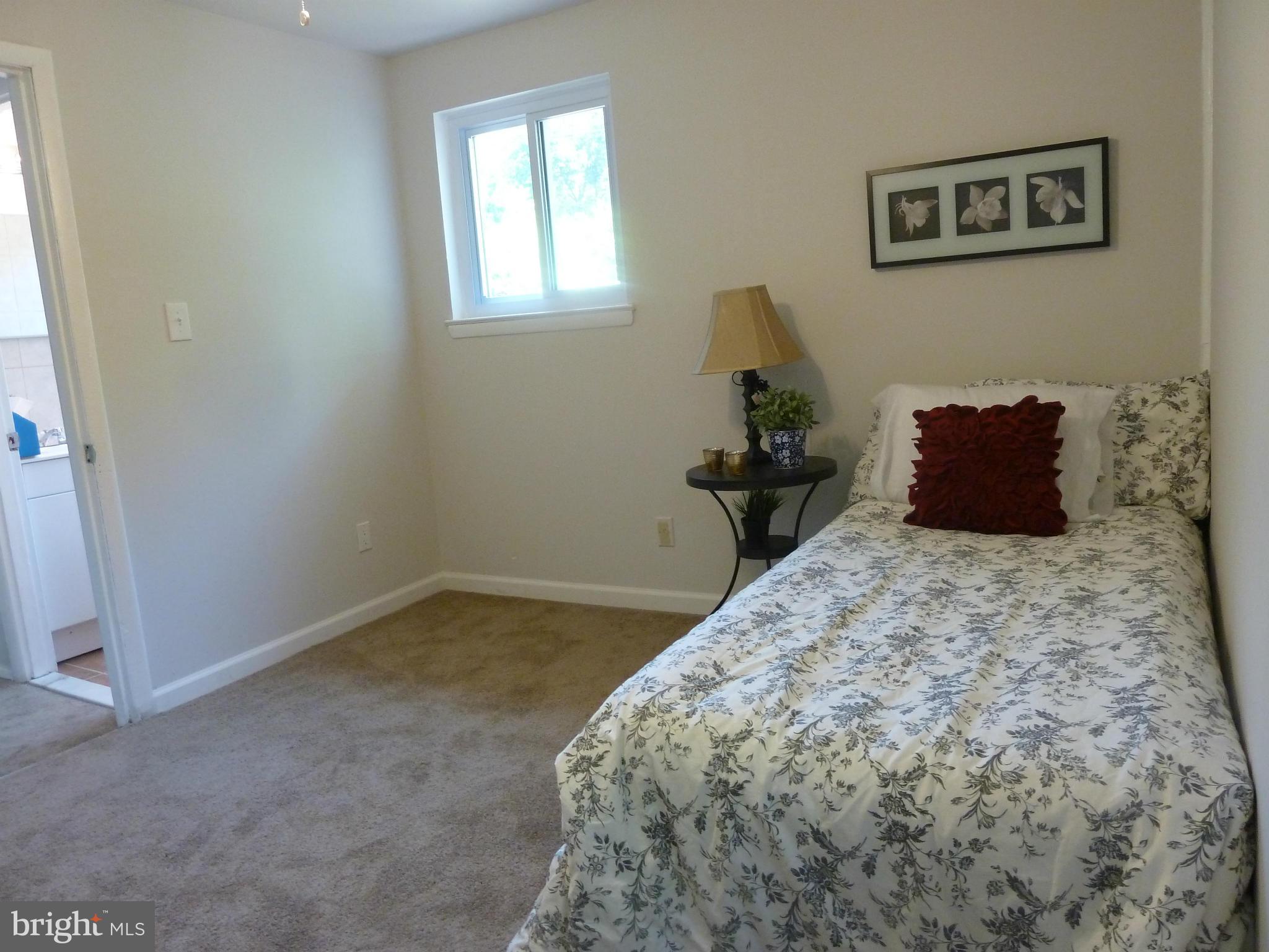 10921 Breewood Road Silver Spring, MD 20901 - Photo 20 of 30 Bedroom