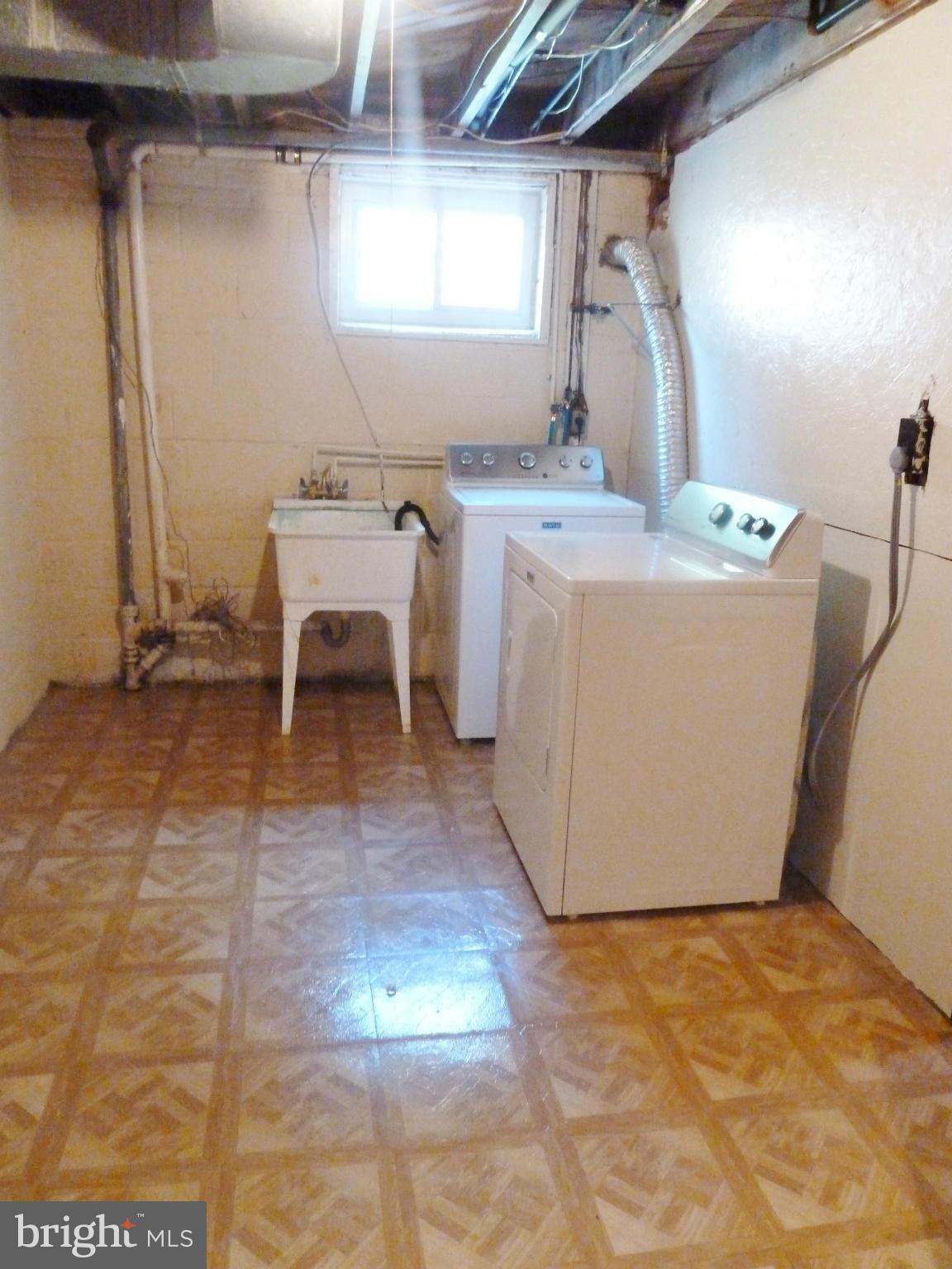 10921 Breewood Road Silver Spring, MD 20901 - Photo 27 of 30 LAUNDRY ROOM