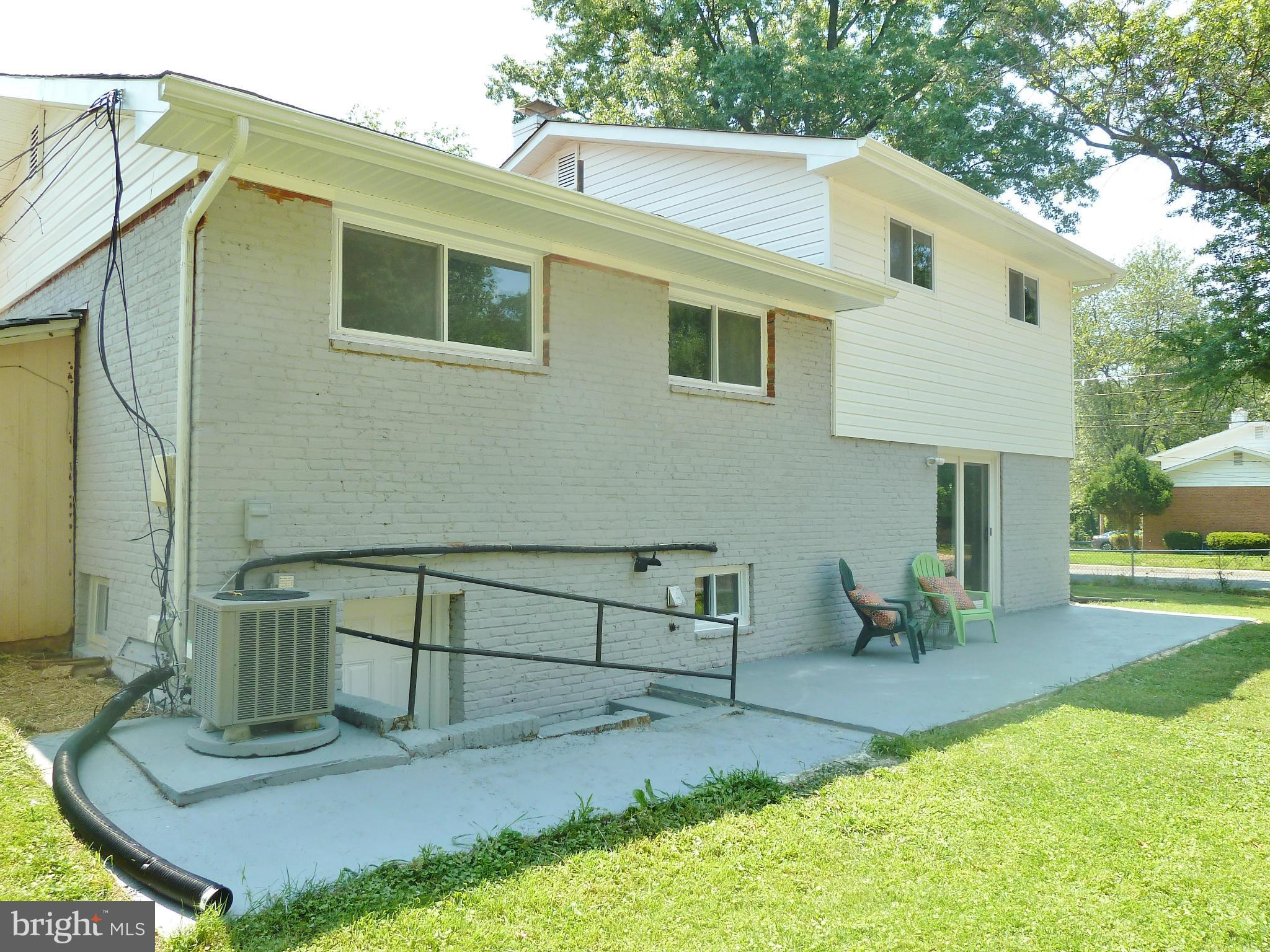 10921 Breewood Road Silver Spring, MD 20901 - Photo 29 of 30 Exterior (Rear)