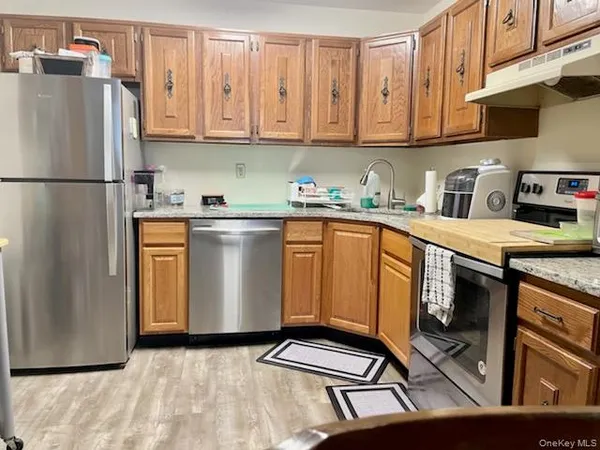 $448,900 | 112 Birchwood Road, Coram, NY 11727