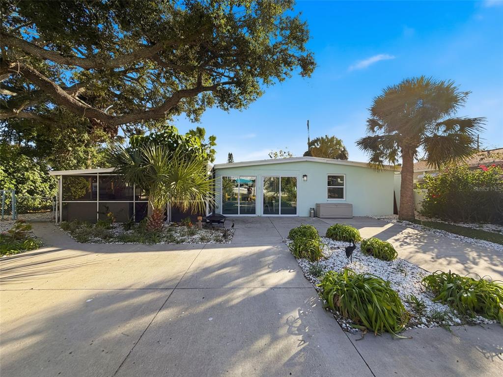 6827 Sanderling Lane Hudson, FL 34667 - Photo 38 of 68