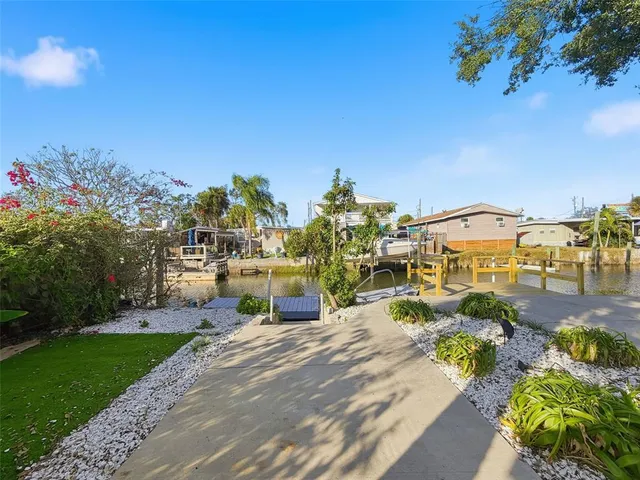 $329,975 | 6827 Sanderling Lane, Hudson, FL 34667