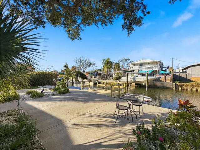 $329,975 | 6827 Sanderling Lane, Hudson, FL 34667