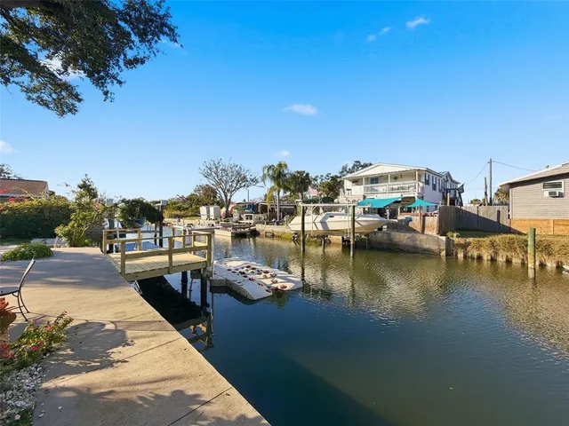 $329,975 | 6827 Sanderling Lane, Hudson, FL 34667