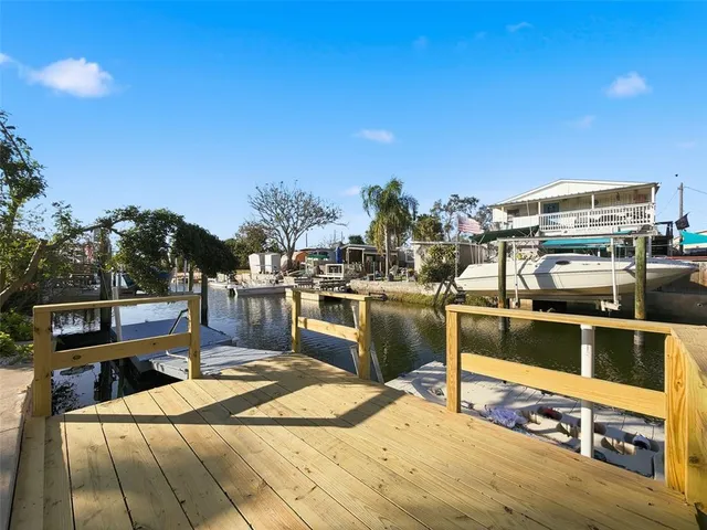 $329,975 | 6827 Sanderling Lane, Hudson, FL 34667