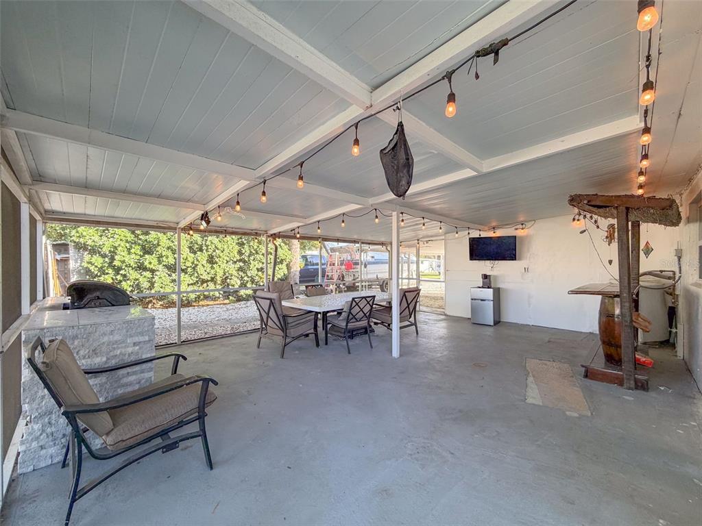 6827 Sanderling Lane Hudson, FL 34667 - Photo 50 of 68 a view of a room with gym equipment
