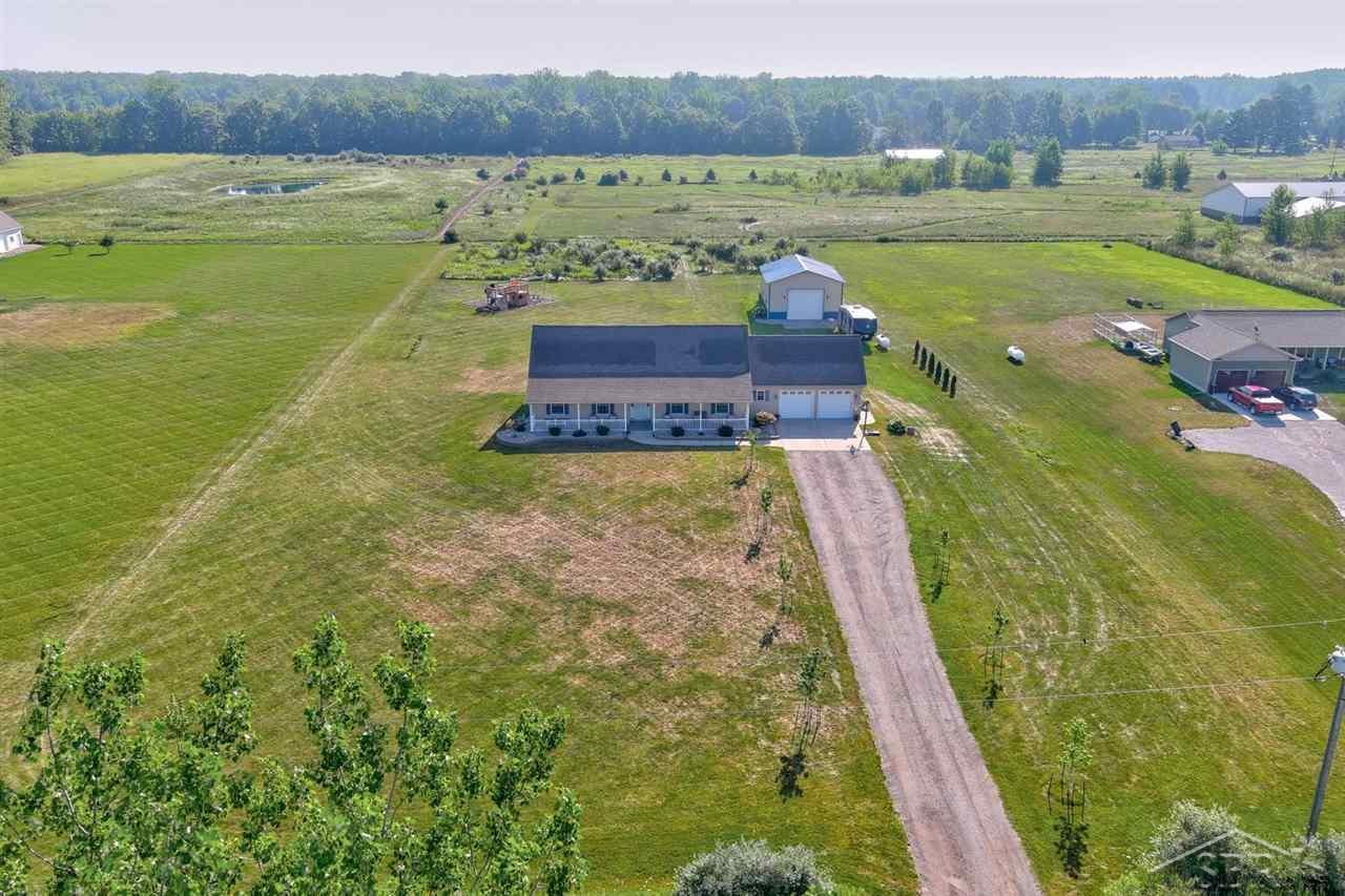 1739 South Brennan Road Hemlock, MI 48626 - Photo 48 of 56 50057328-47.JPG