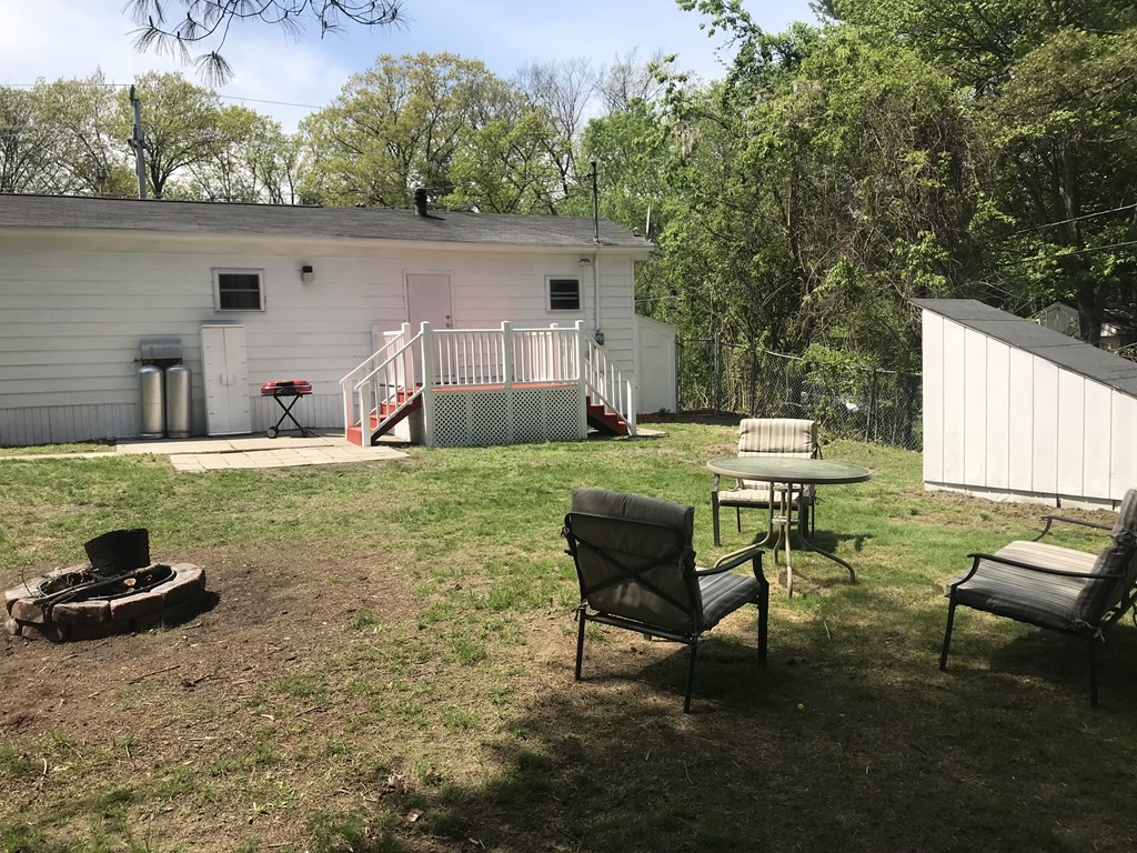 47 Walker Road Shirley, MA 01464 - Photo 5 of 27