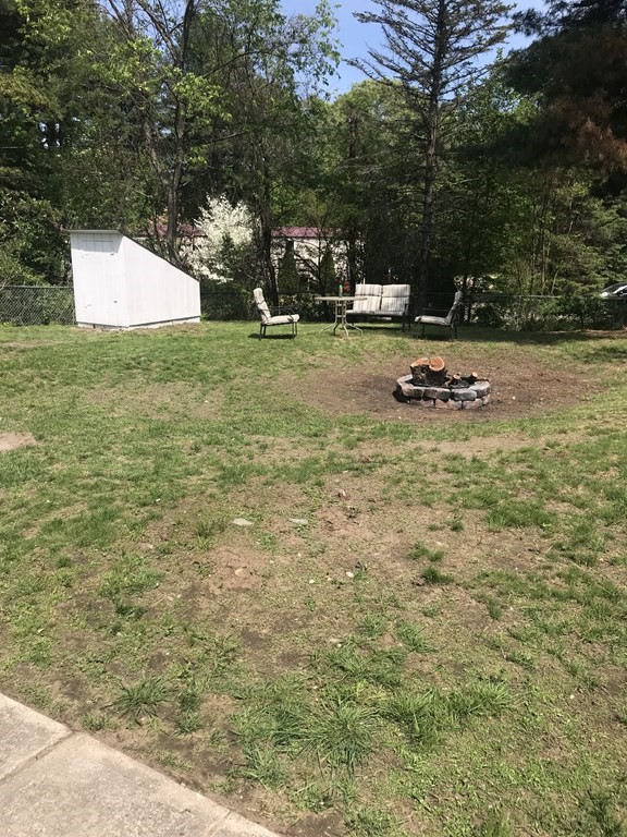 47 Walker Road Shirley, MA 01464 - Photo 8 of 27