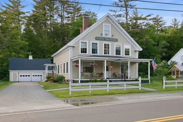 $649,000 | 459 Main Street, Rumney, NH 03266