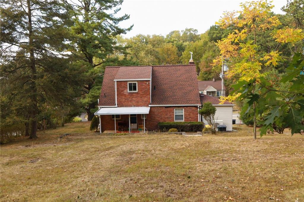 345 Siebert Road Pittsburgh, PA 15237 - Photo 39 of 43 Back yard