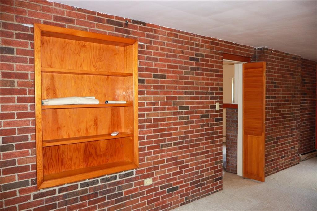 345 Siebert Road Pittsburgh, PA 15237 - Photo 10 of 43 Attributes