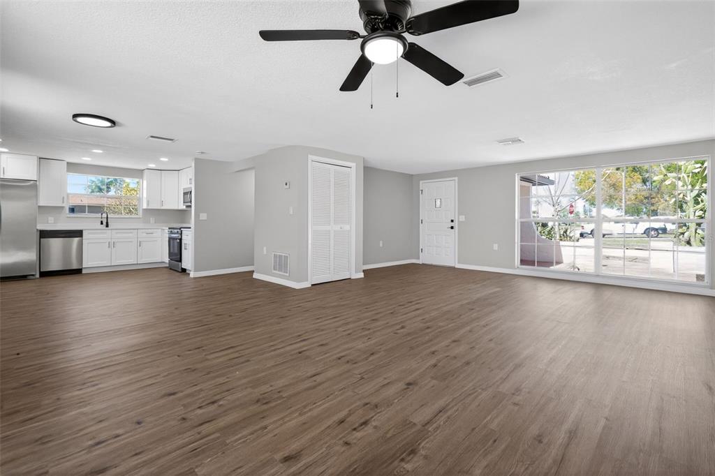 3206 Pinon Drive Holiday, FL 34691 - Photo 5 of 37