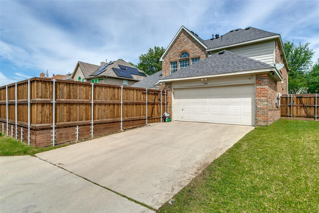 1509 Blue Mesa Road Carrollton, TX 75007 - Photo 34 of 35