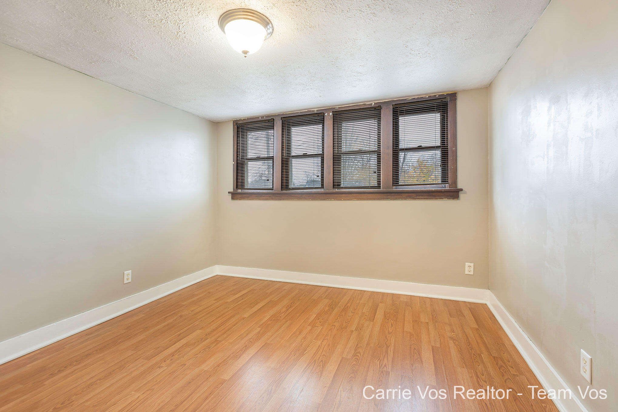 1116 Spring Street Muskegon, MI 49442 - Photo 18 of 28 I have a Walk-in Closet