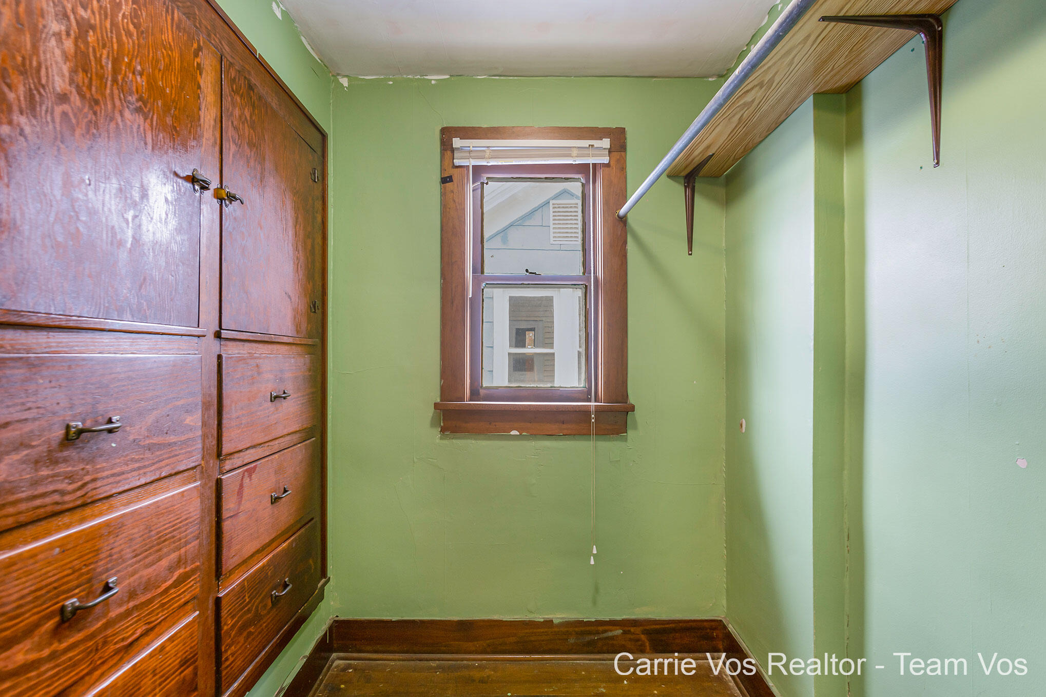1116 Spring Street Muskegon, MI 49442 - Photo 19 of 28 Walk-in Closet with Built-ins