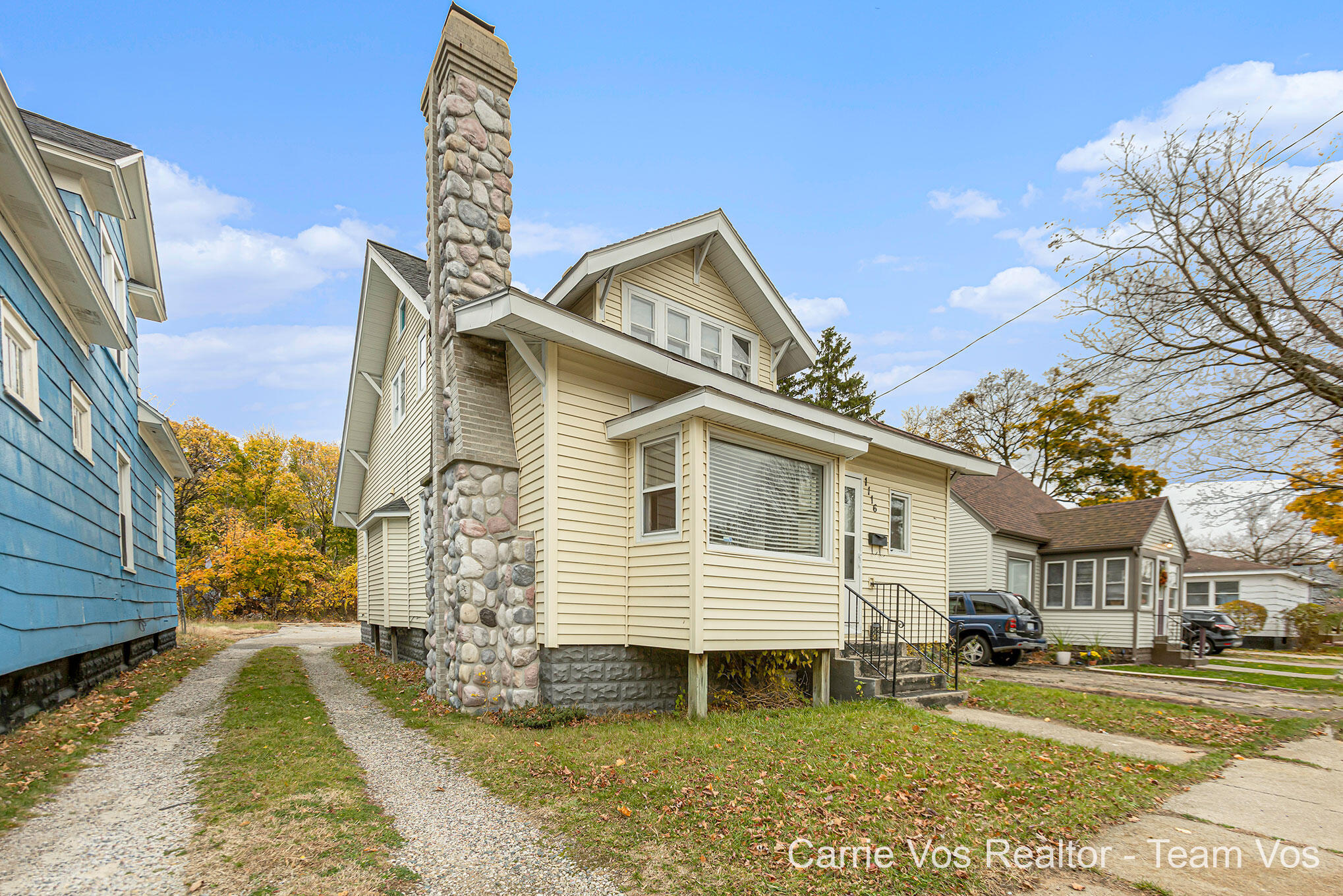 1116 Spring Street Muskegon, MI 49442 - Photo 2 of 28 Fieldstone Chimney