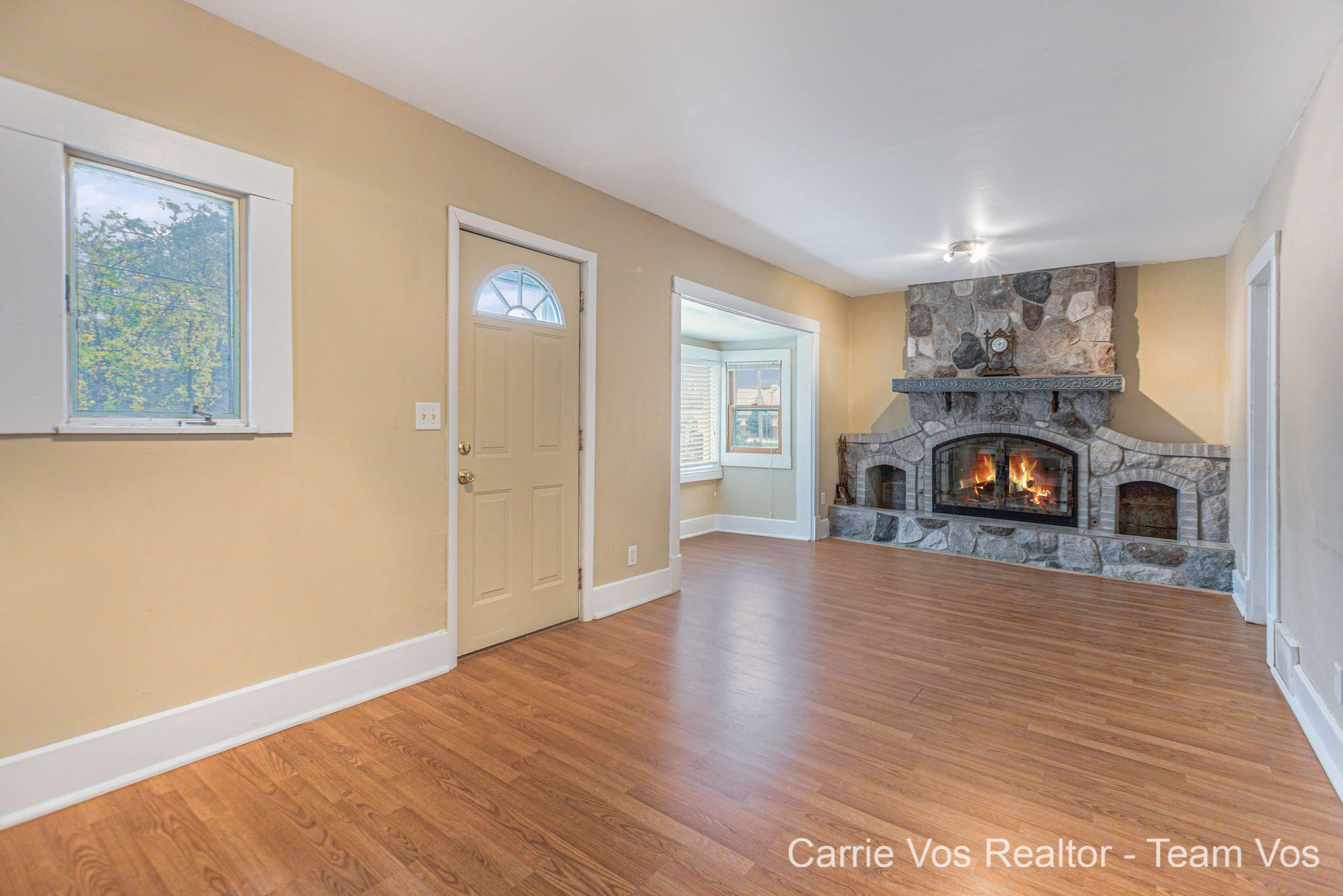 1116 Spring Street Muskegon, MI 49442 - Photo 3 of 28 Gorgeous Fireplace
