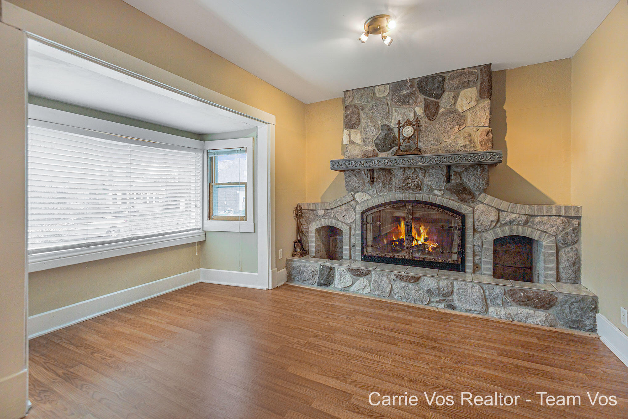 1116 Spring Street Muskegon, MI 49442 - Photo 4 of 28 Great Place to Read
