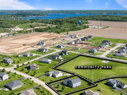 $689,000 | 465 Chasefield Drive, Williams Bay, WI 53191
