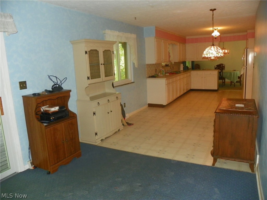 7716 Ridge Road Cleveland, OH 44129 - Photo 10 of 29 Gallery Image 10